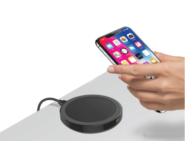 WIRELESS CHARGING PAD - Image 2